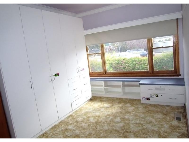 14 Neil Street, Kangaroo Flat VIC 3555