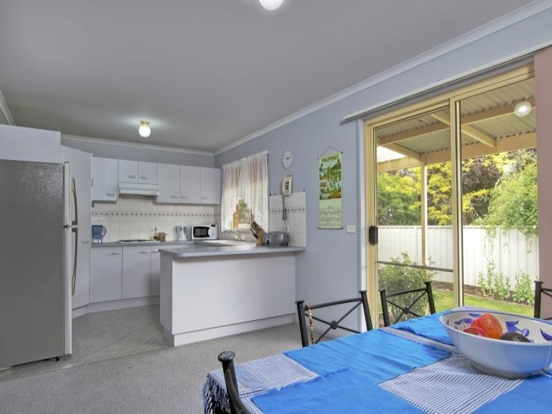 14 Pittaway Street, Kangaroo Flat VIC 3555