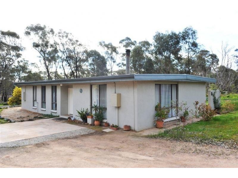 Lockwood Address available on request, Lockwood VIC 3551