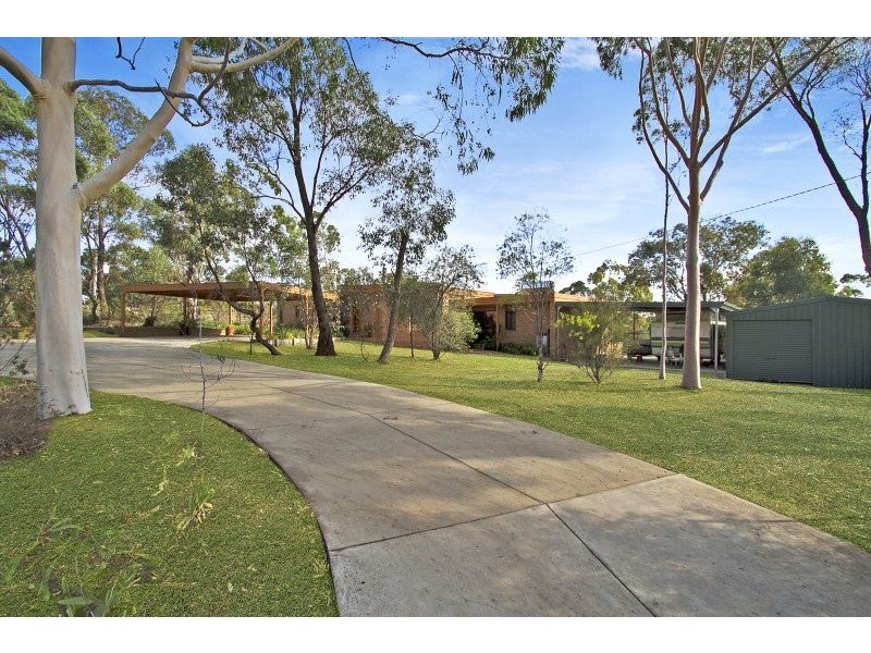 20 Smiths Road, Maiden Gully VIC 3551