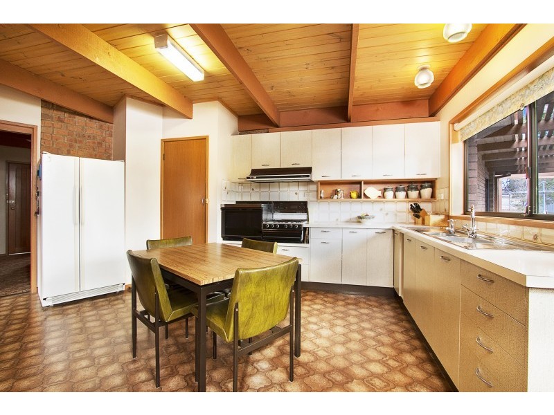 20 Smiths Road, Maiden Gully VIC 3551