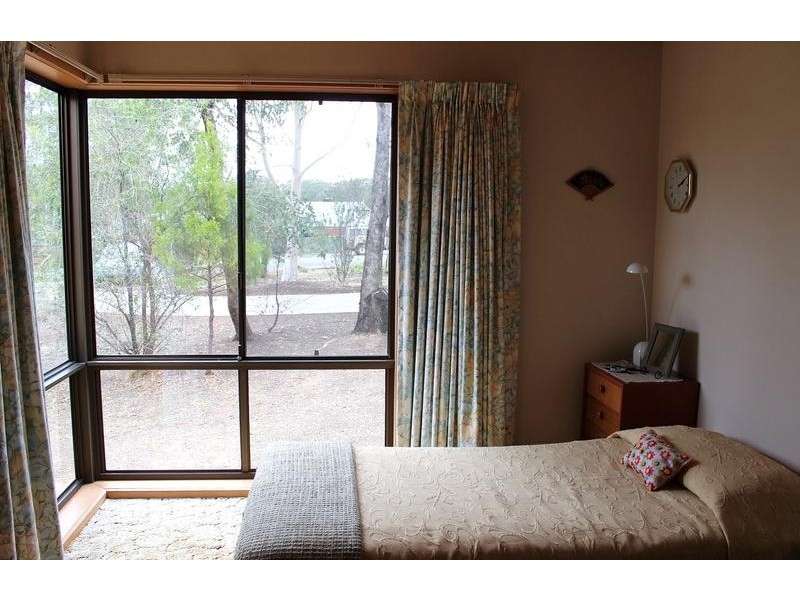 20 Smiths Road, Maiden Gully VIC 3551