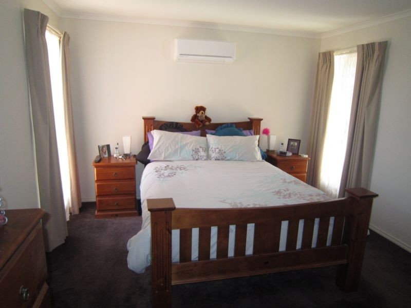 19 Elizabeth Street, Kangaroo Flat VIC 3555