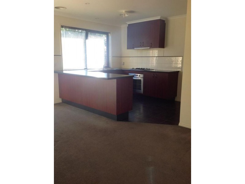 9 Ombana Court, Epsom VIC 3551