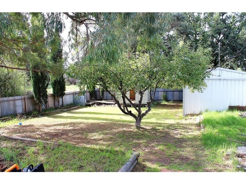 7 MacDougall Road, Golden Square VIC 3555