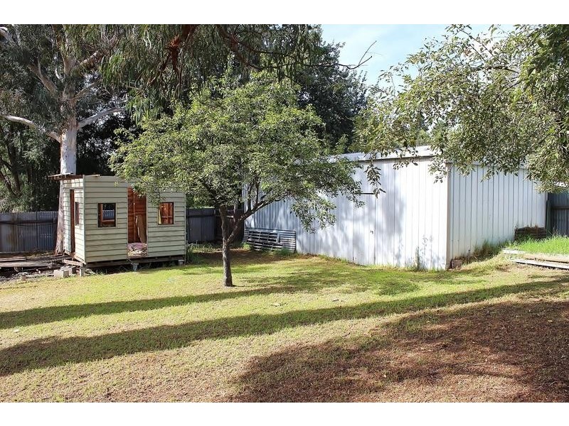 7 MacDougall Road, Golden Square VIC 3555