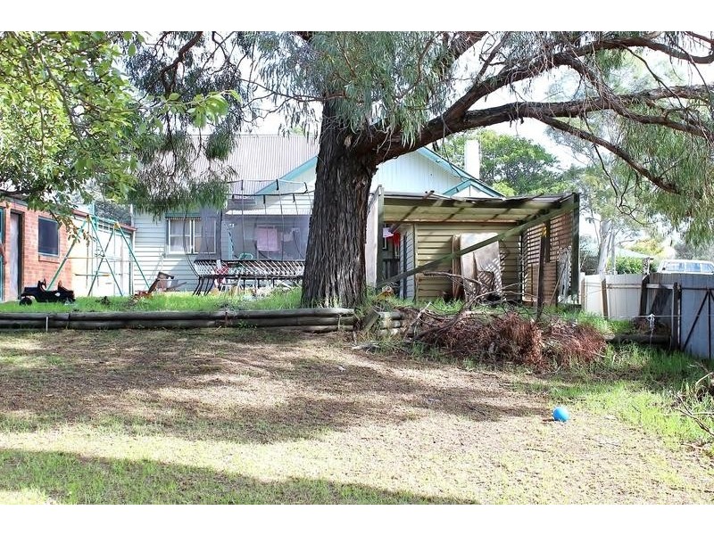 7 MacDougall Road, Golden Square VIC 3555