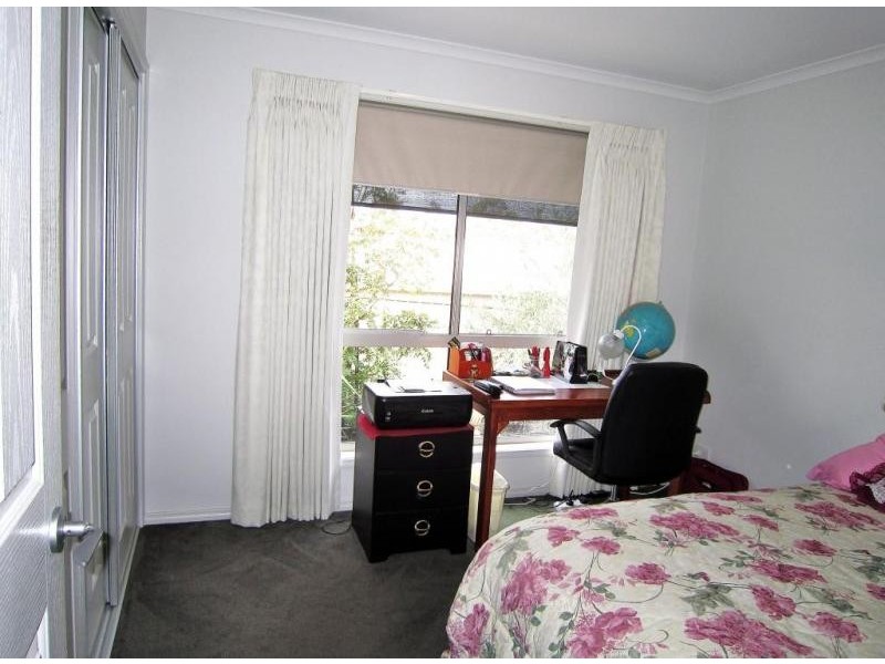 36 Elizabeth Street, Kangaroo Flat VIC 3555