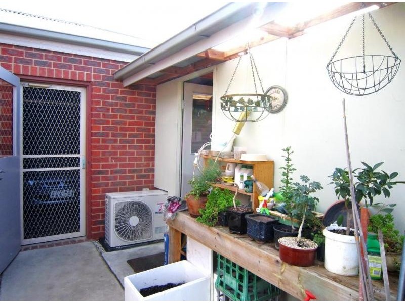 36 Elizabeth Street, Kangaroo Flat VIC 3555