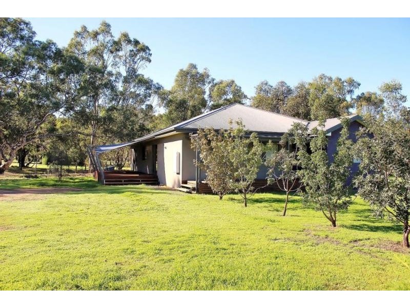 133 High Street, Wedderburn VIC 3518