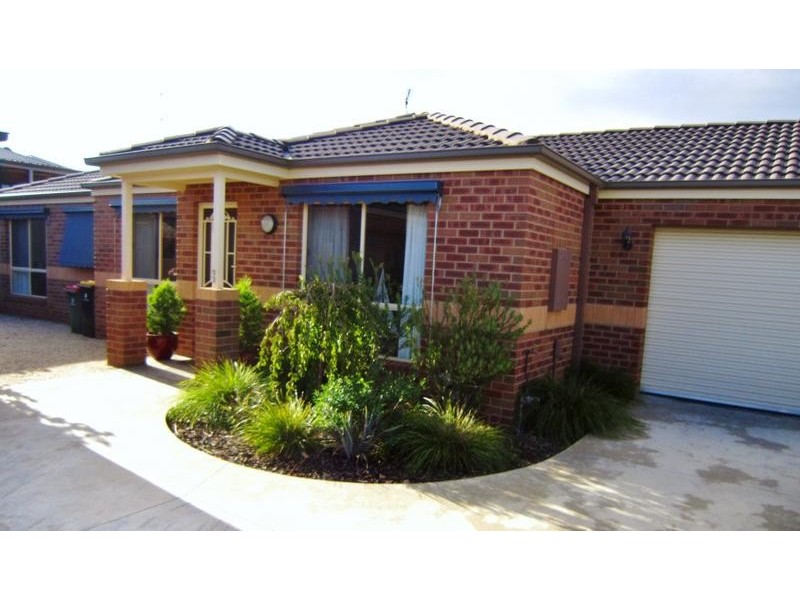 9B Sovereign Gardens, Kangaroo Flat VIC 3555