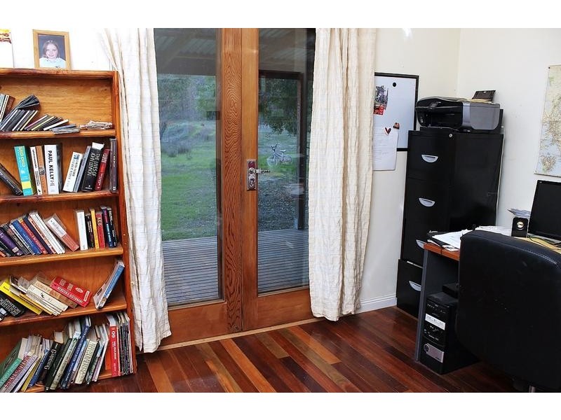 100 Millers Flat Road, Whipstick VIC 3556