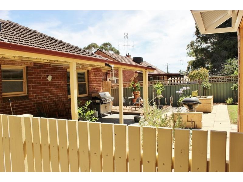 141 Gladstone Street, Quarry Hill VIC 3550