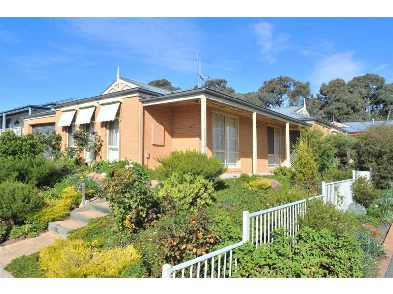 13a Grevillea Avenue, Kangaroo Flat VIC 3555