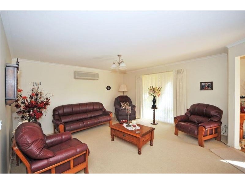 13a Grevillea Avenue, Kangaroo Flat VIC 3555
