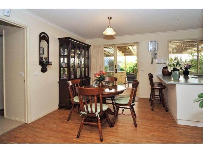 13a Grevillea Avenue, Kangaroo Flat VIC 3555