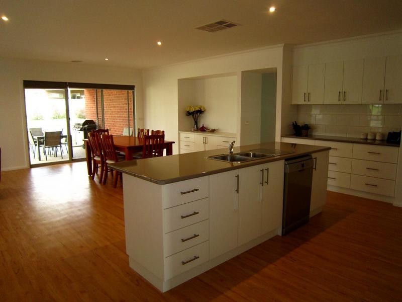 25 Futura Avenue, Golden Square VIC 3555