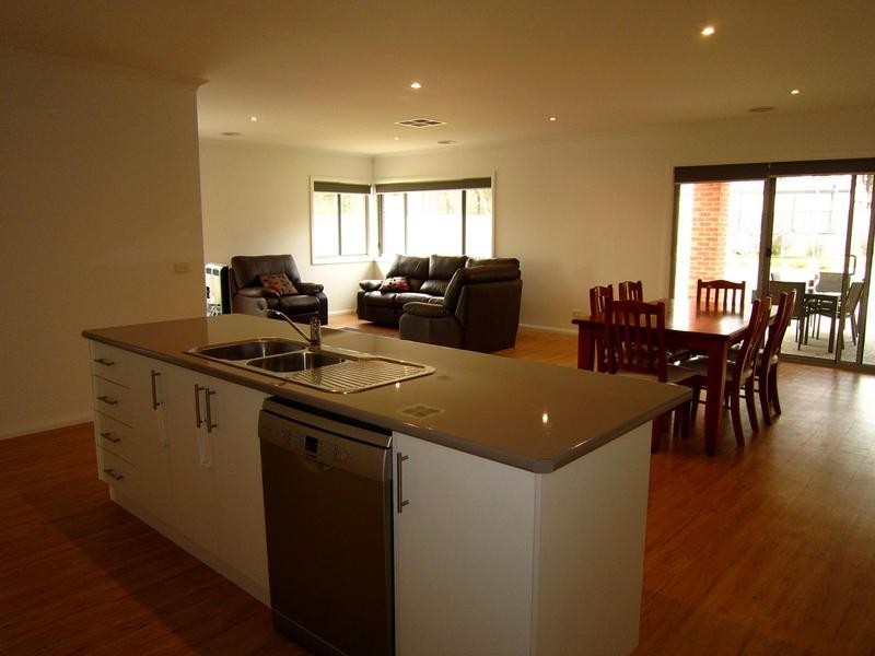 25 Futura Avenue, Golden Square VIC 3555
