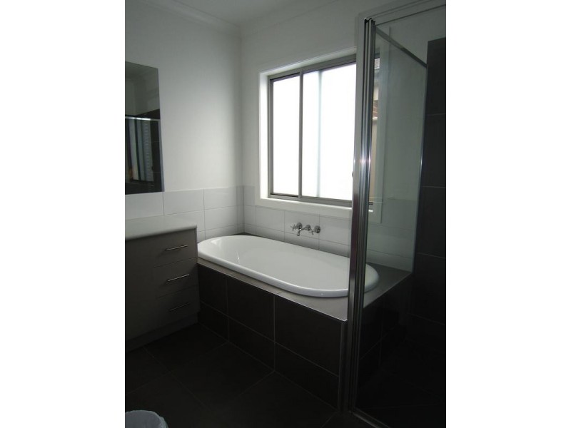 25 Futura Avenue, Golden Square VIC 3555