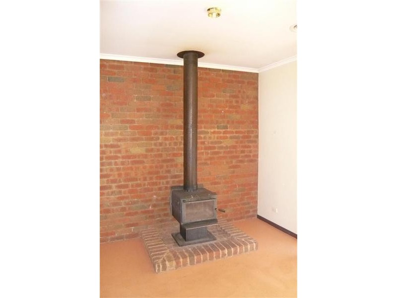 353 station, Epsom VIC 3551