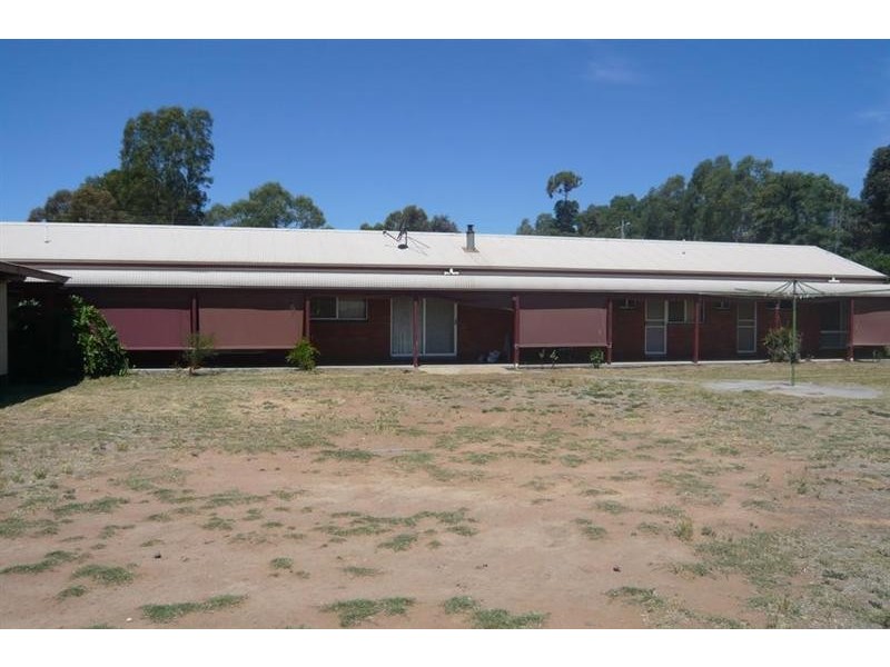 353 station, Epsom VIC 3551