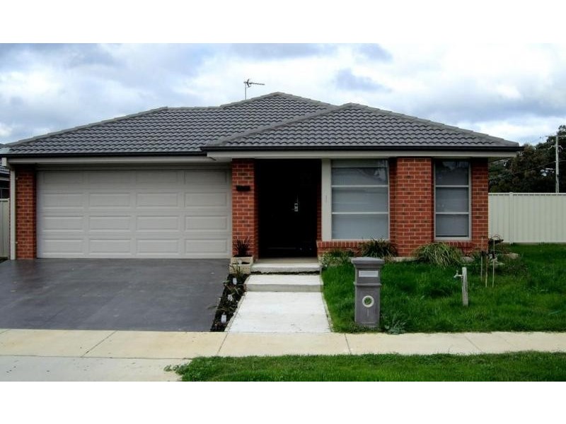 1 Cobb, Kangaroo Flat VIC 3555