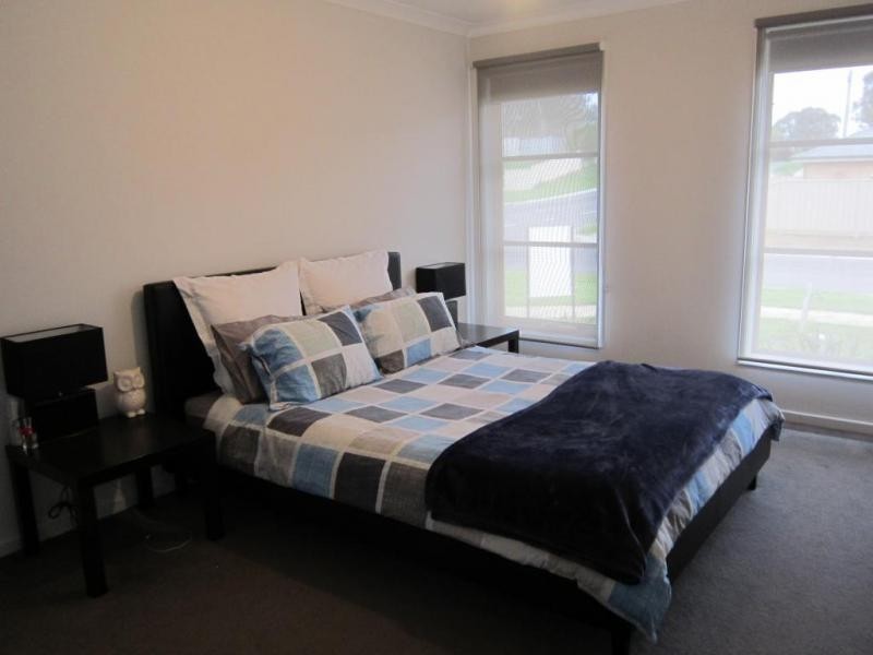 1 Cobb, Kangaroo Flat VIC 3555