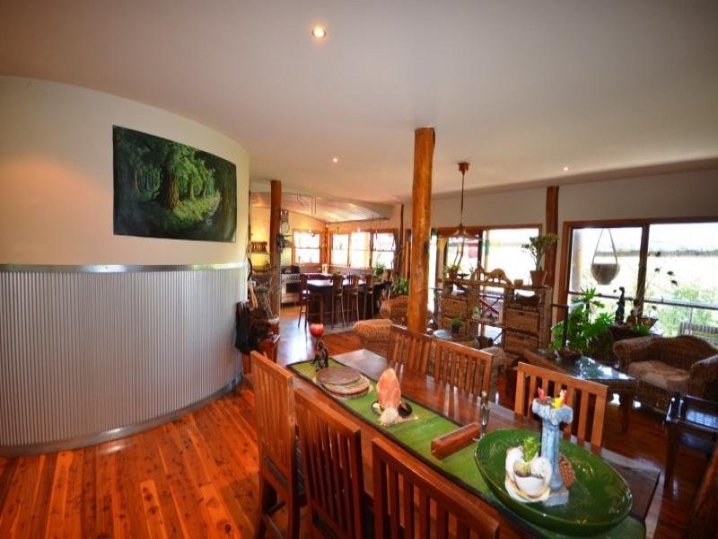 7 Lowe Street, Kangaroo Flat VIC 3555