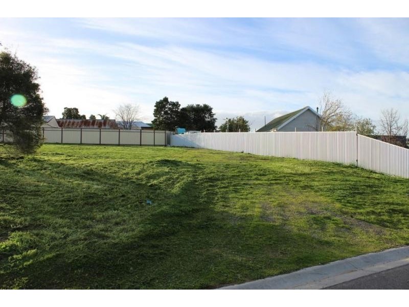 2 Belladonna Rise, Kangaroo Flat VIC 3555