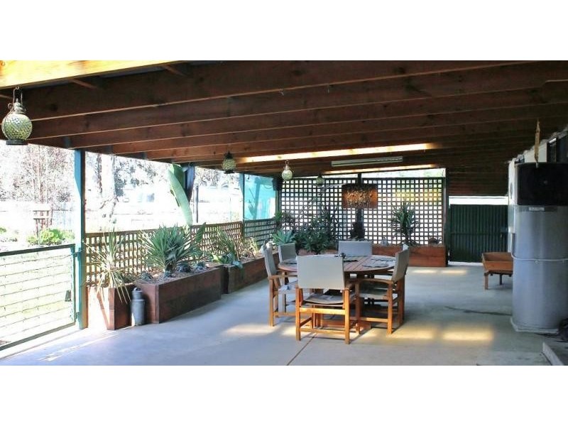 11 Sullivan Street, Inglewood VIC 3517