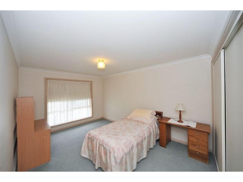 6 Retreat Road, Flora Hill VIC 3550