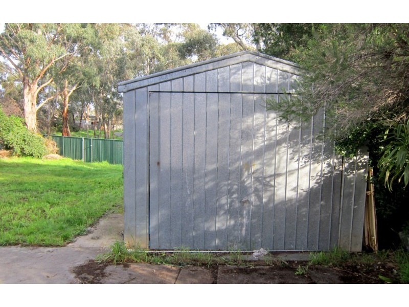 8 Morrison Street, Kangaroo Flat VIC 3555