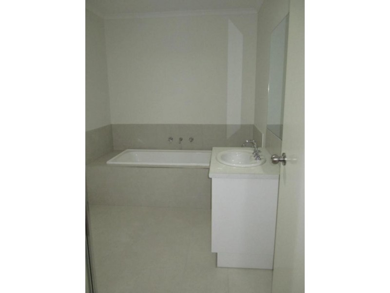 2/34A Etty Street, Castlemaine VIC 3450