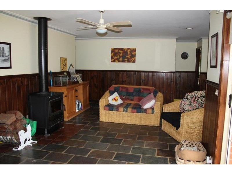 38 Blackjack Road, Harcourt VIC 3453