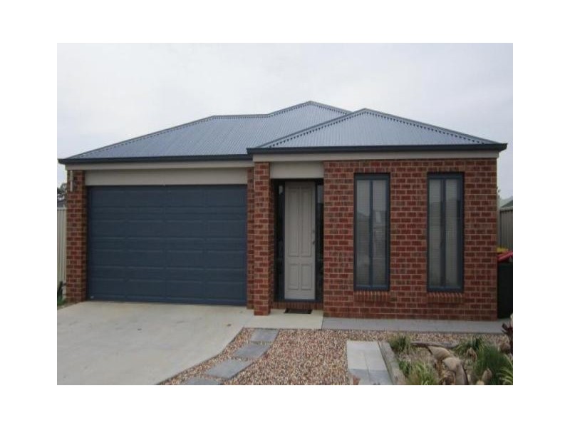 15 Lorikeet Avenue, Epsom VIC 3551