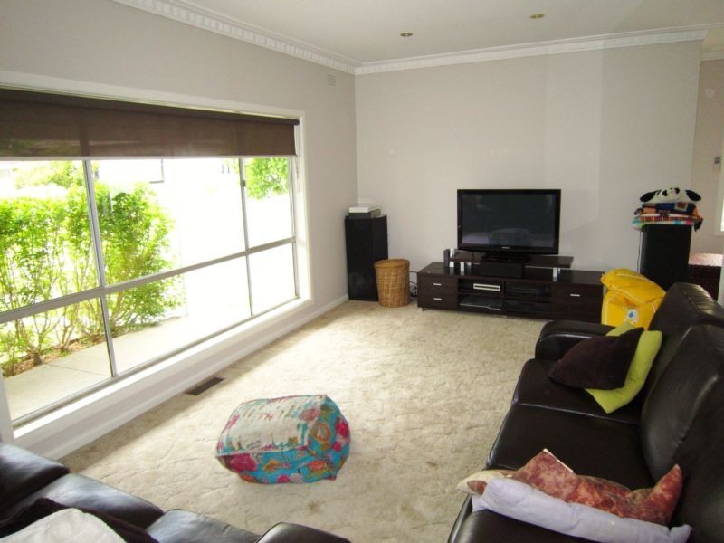 32 Benghasi Avenue, Golden Square VIC 3555