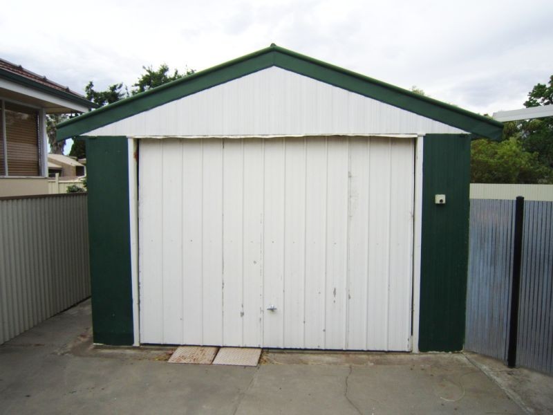 32 Benghasi Avenue, Golden Square VIC 3555