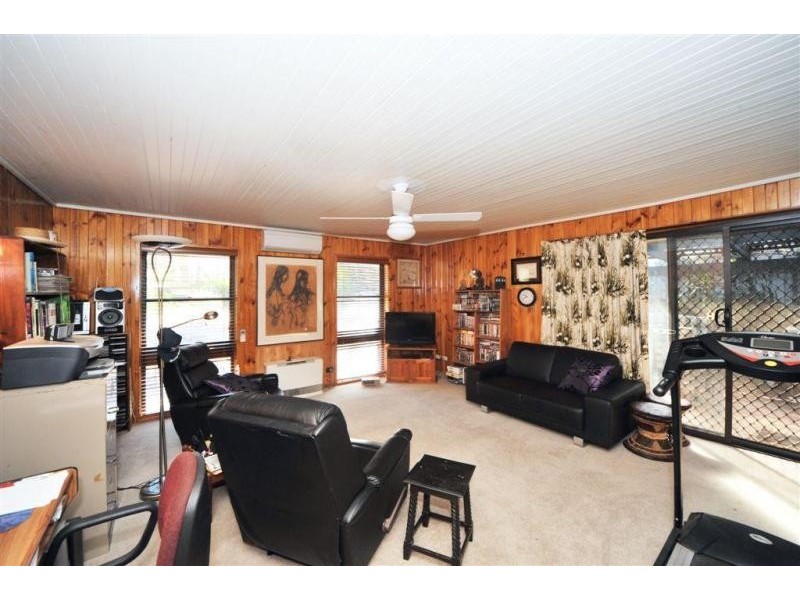 34 Milton Avenue, Spring Gully VIC 3550