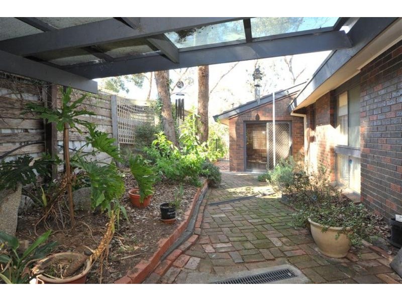 34 Milton Avenue, Spring Gully VIC 3550