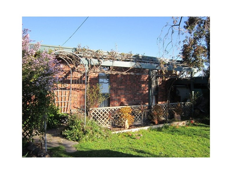 7 McCalman Court, Strathdale VIC 3550