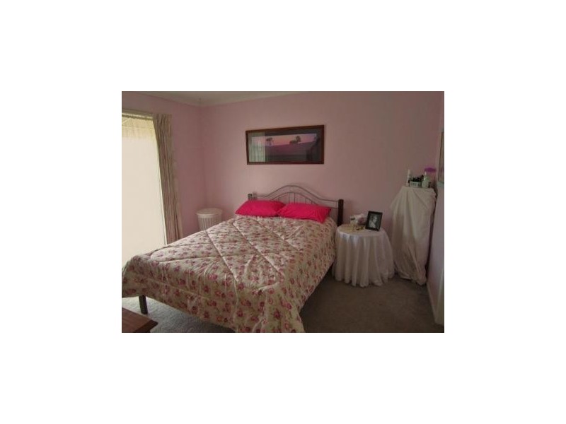 19 Pittaway Street, Kangaroo Flat VIC 3555