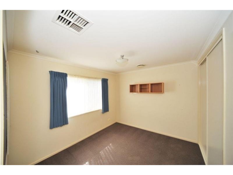 6 Dava Court, Kangaroo Flat VIC 3555