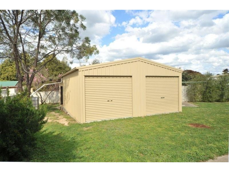 6 Dava Court, Kangaroo Flat VIC 3555
