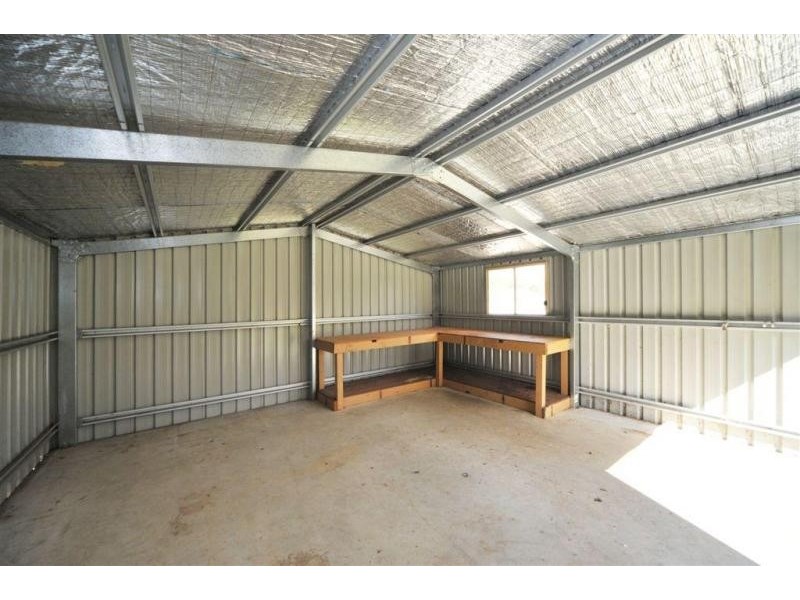 6 Dava Court, Kangaroo Flat VIC 3555
