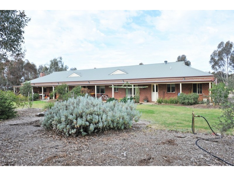 22 Emu Road, Lockwood VIC 3551