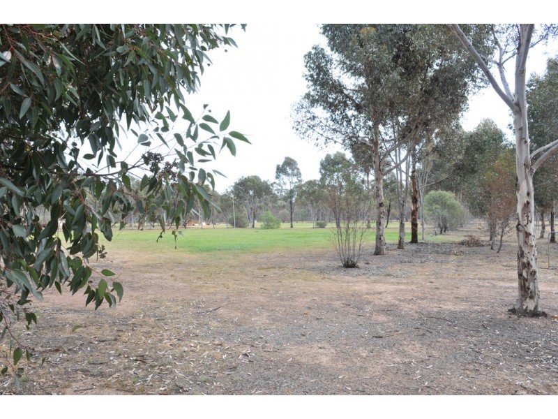 22 Emu Road, Lockwood VIC 3551