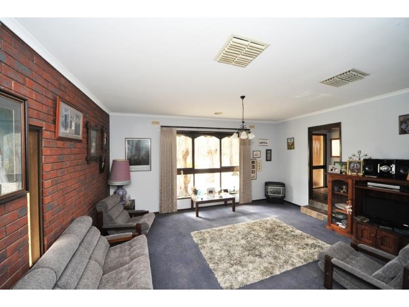 50 Junortoun Road, Junortoun VIC 3551