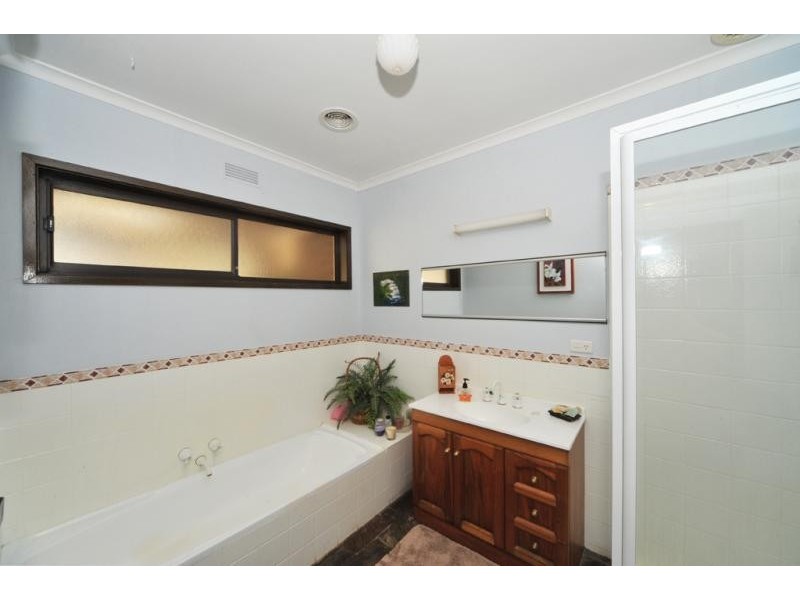 50 Junortoun Road, Junortoun VIC 3551