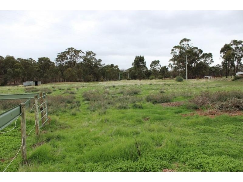 131 Old Boort Road, Wedderburn VIC 3518