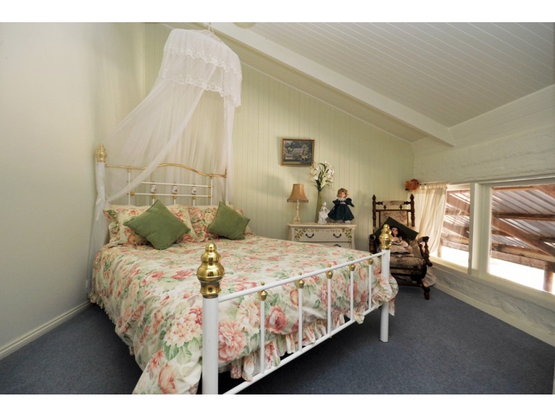 101 Douglas Road, Baringhup VIC 3463